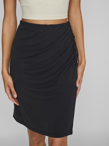 VILA Skirt in Black