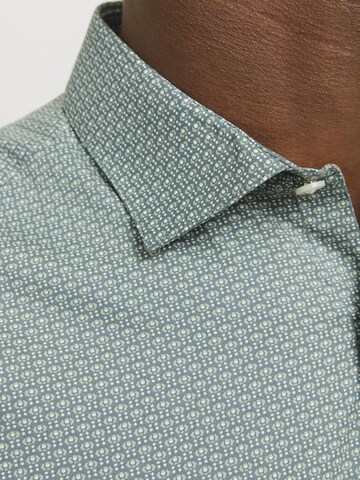 JACK & JONES Slim fit Button Up Shirt in Green