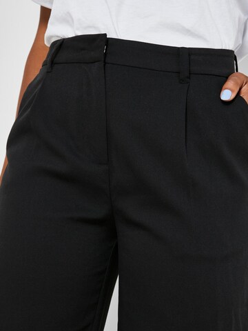 Noisy may - Bootcut Pantalón plisado 'Almond' en negro