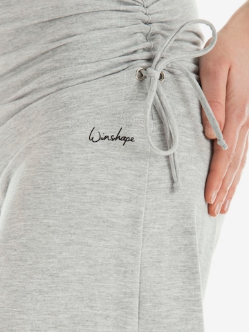 Winshape Конический (Tapered) Спортивные штаны 'WH1' в Серый