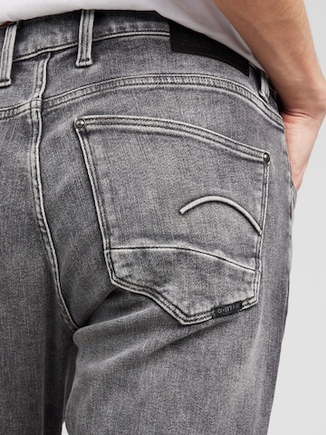 Coupe slim Jean G-Star RAW en gris