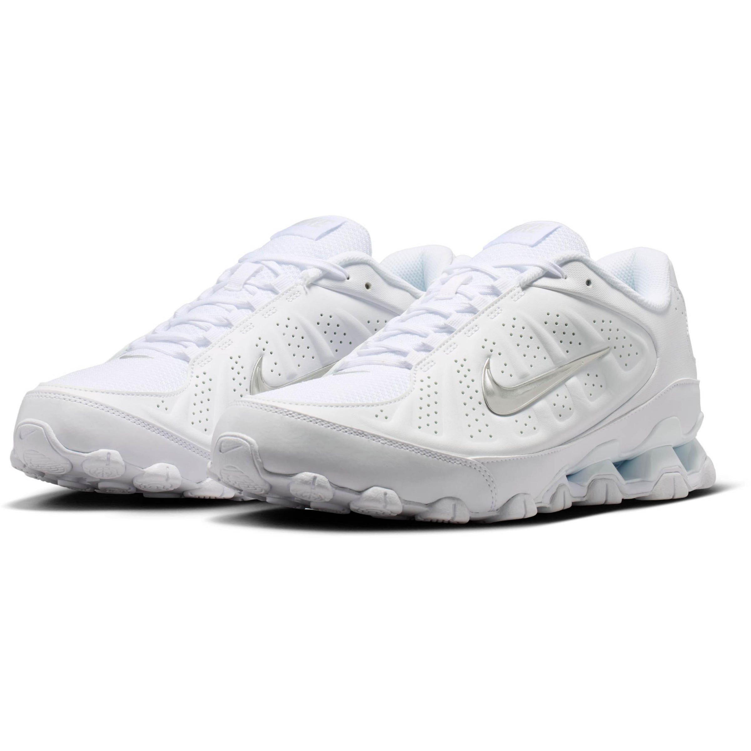 Nike Sportswear Matalavartiset tennarit 'Reax 8' värissä valkoinen