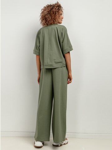 TESSITA Oversizeshirt in Grün
