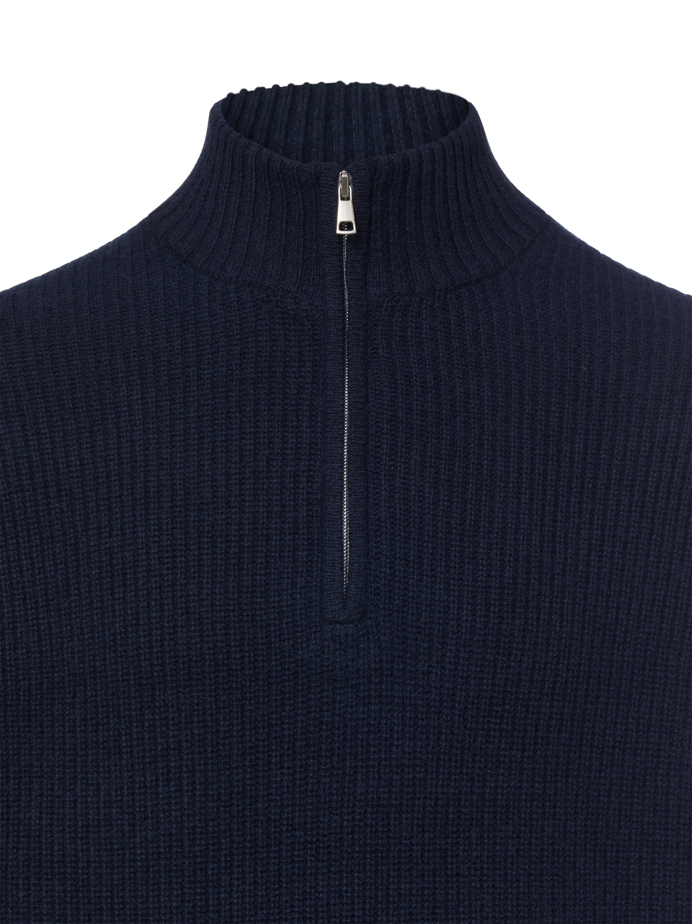 Andrew James Trui in Blauw