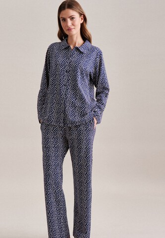 SEIDENSTICKER Pyjama 'Schwarze Rose' in Blauw: voorkant