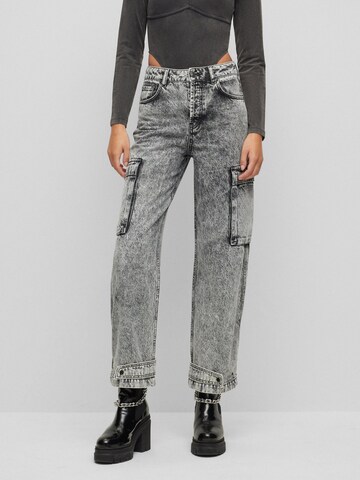 HUGO Red Loose fit Cargo Jeans in Grey: front