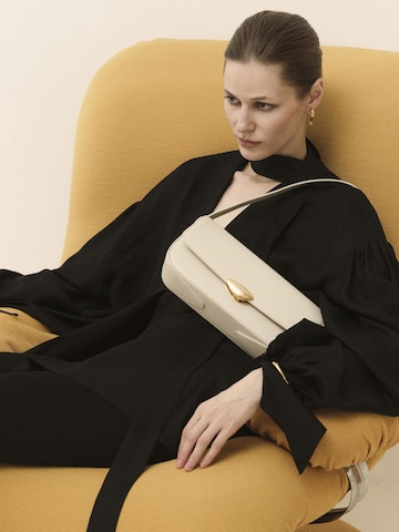 MAESTOSO Handtasche 'Noa Slim'‌‌‌‌‌‌‌ in Beige