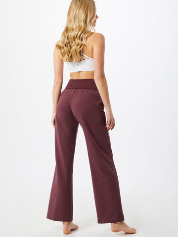 Regular Pantalon de pyjama Skiny en violet