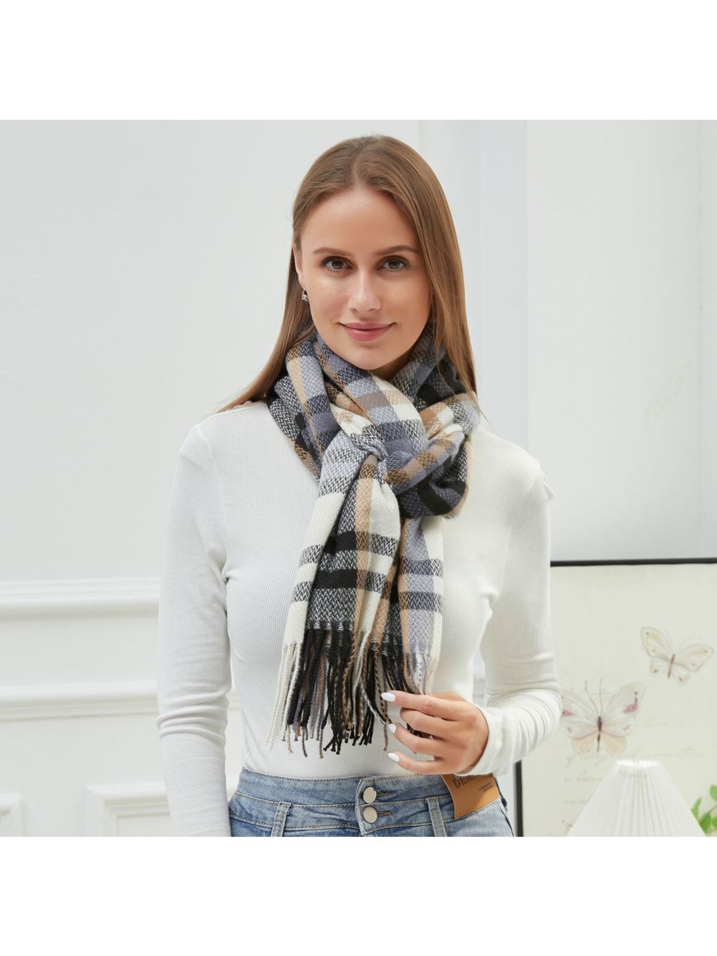 alberto cabale Scarf 'VALENTINA' in Black