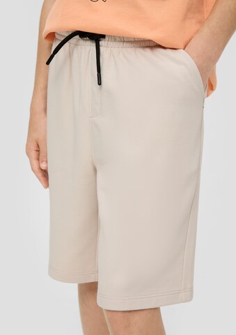 Regular Pantalon s.Oliver en beige : devant
