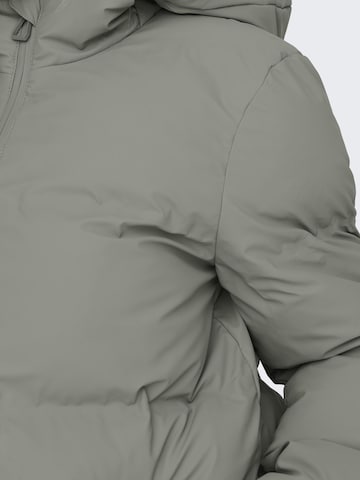 ONLY - Abrigo de invierno en gris