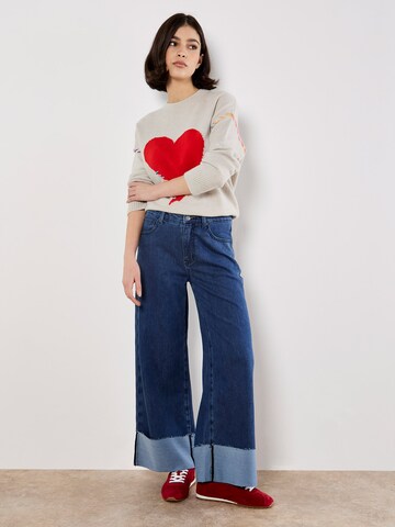 Apricot Sweater ' ' in Grey