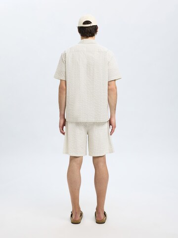 SELECTED HOMME Comfort Fit Πουκάμισο 'SLHAce' σε μπεζ
