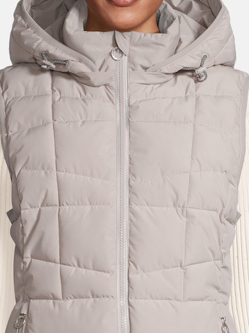 New View Bodywarmer in Beige