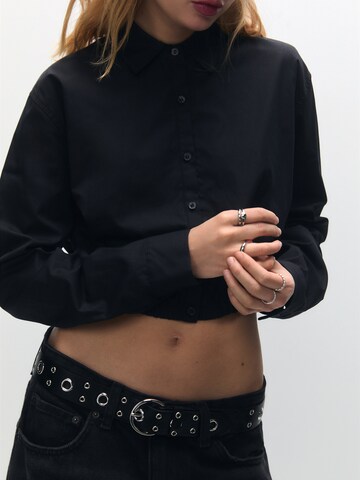 Bluză de la Pull&Bear pe negru