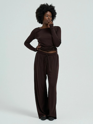 Seamless Basic Wide Leg Bukser 'Woolen Barbera' i brun