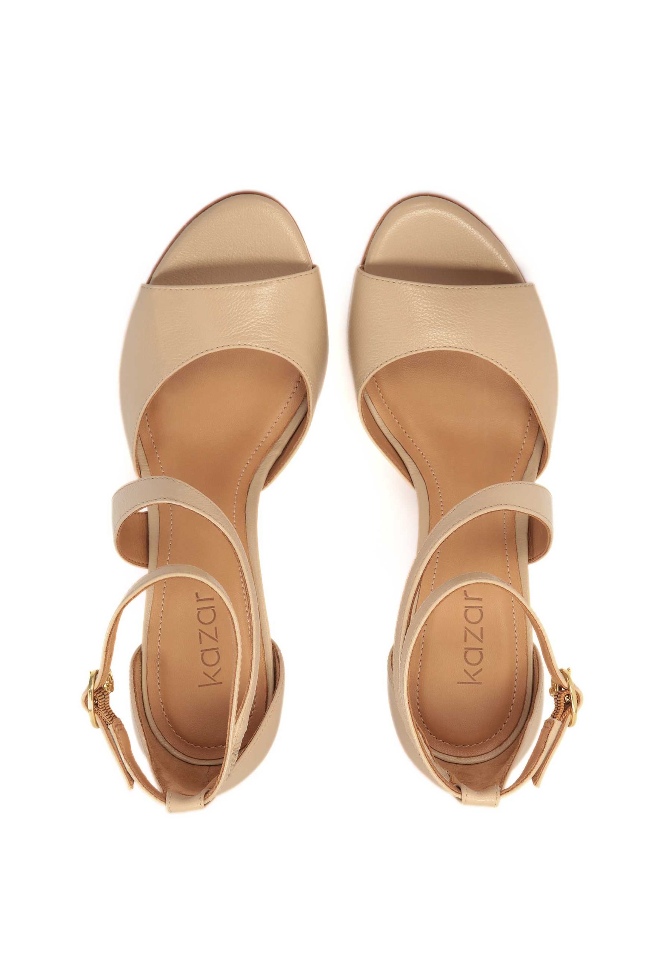 Décolleté di Kazar in beige