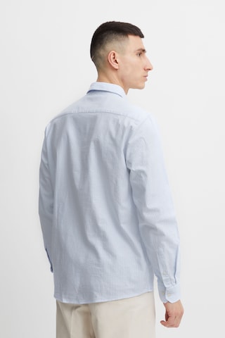 !Solid Slim fit Button Up Shirt in Blue