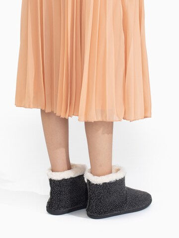 Minnetonka Ботинки 'Betty' в Серый