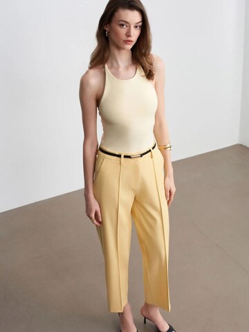Regular Pantalon Dilvin en jaune