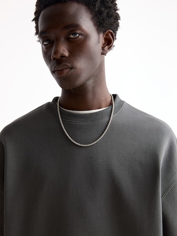 Pull&Bear Sweatshirt i grå