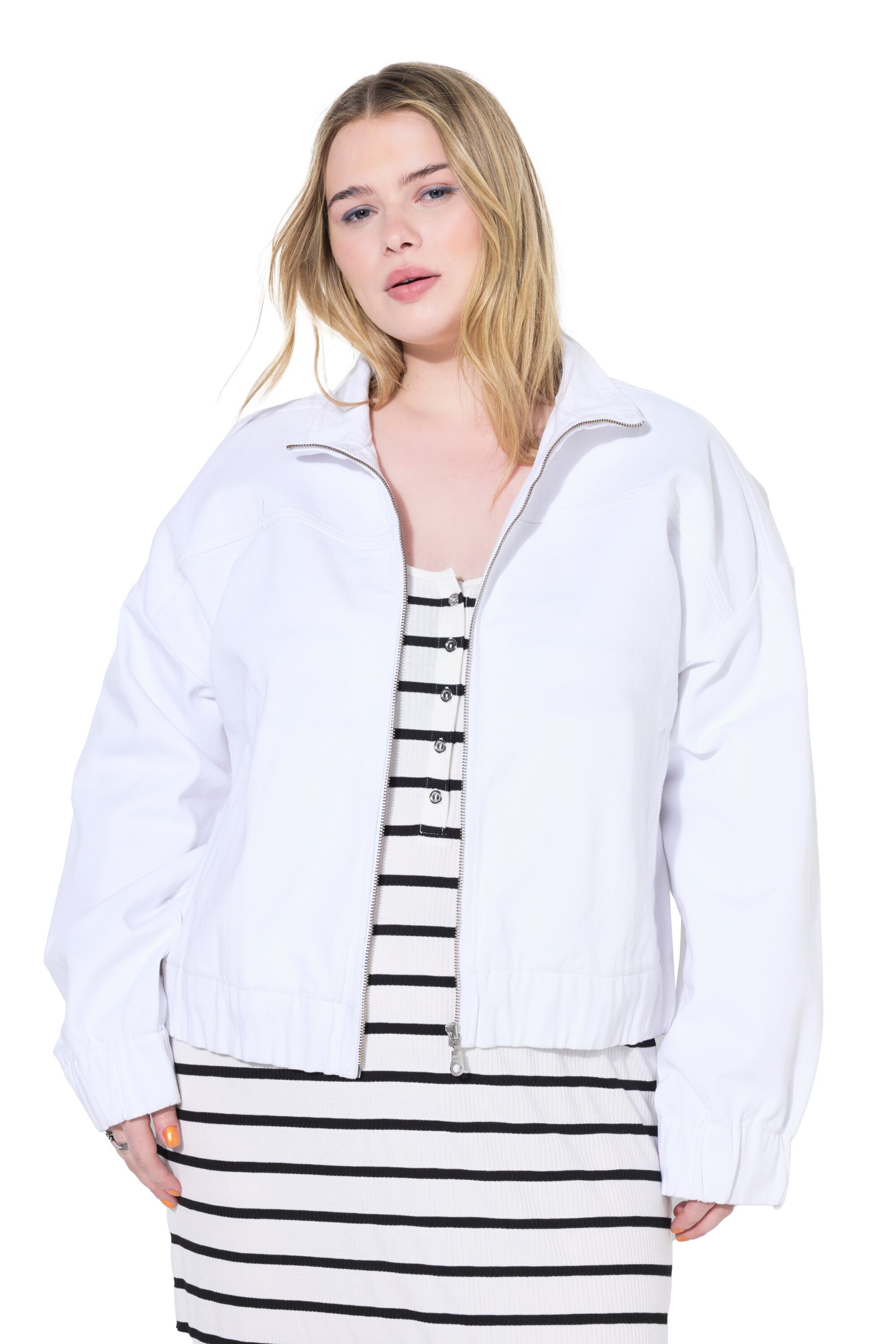 Studio Untold Tussenjas in Wit: voorkant