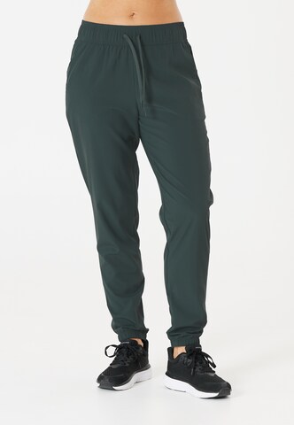ENDURANCE Tapered Sportbroek 'Chaya' in Groen: voorkant