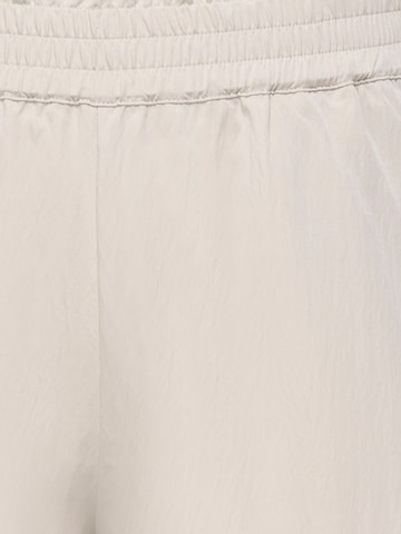 Regular Pantalon 'CARPeri' ONLY Carmakoma en beige