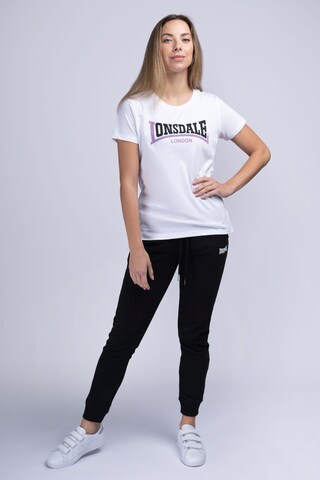 LONSDALE - Camiseta 'Achnavast' en blanco