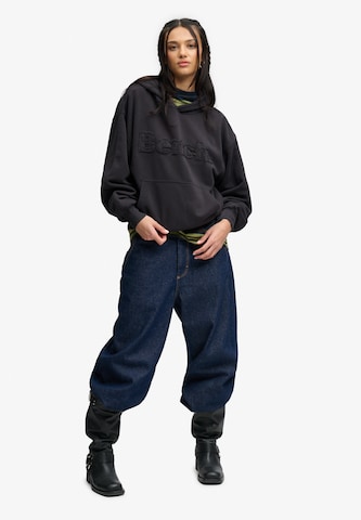 BENCH Sweatshirt 'Bench x Superdry & Co' in Grijs