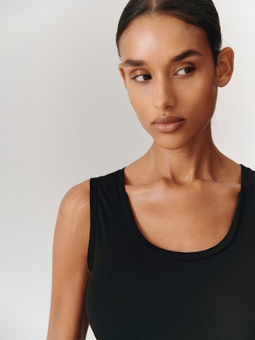 Top 'Rofa' di TATUUM in nero