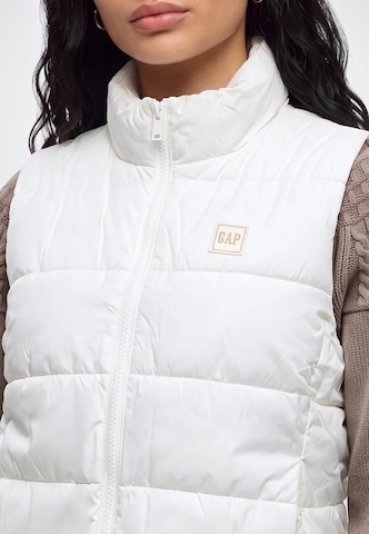 Gap Petite Елек в бяло