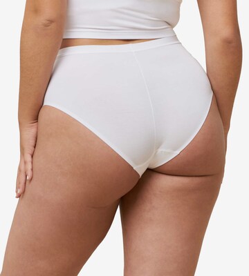 Culotte TRIUMPH en blanc