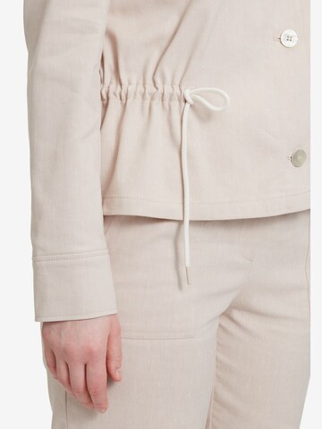 Betty & Co Between-Season Jacket in Beige