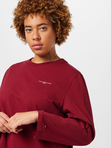 T-shirt Tommy Hilfiger Curve en rouge