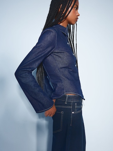 Bershka Blouse in Blue