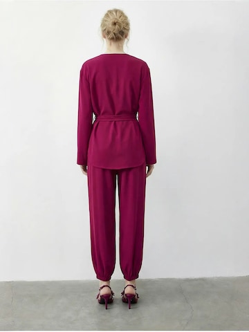 Completo pantalone di Bianco Lucci in rosa