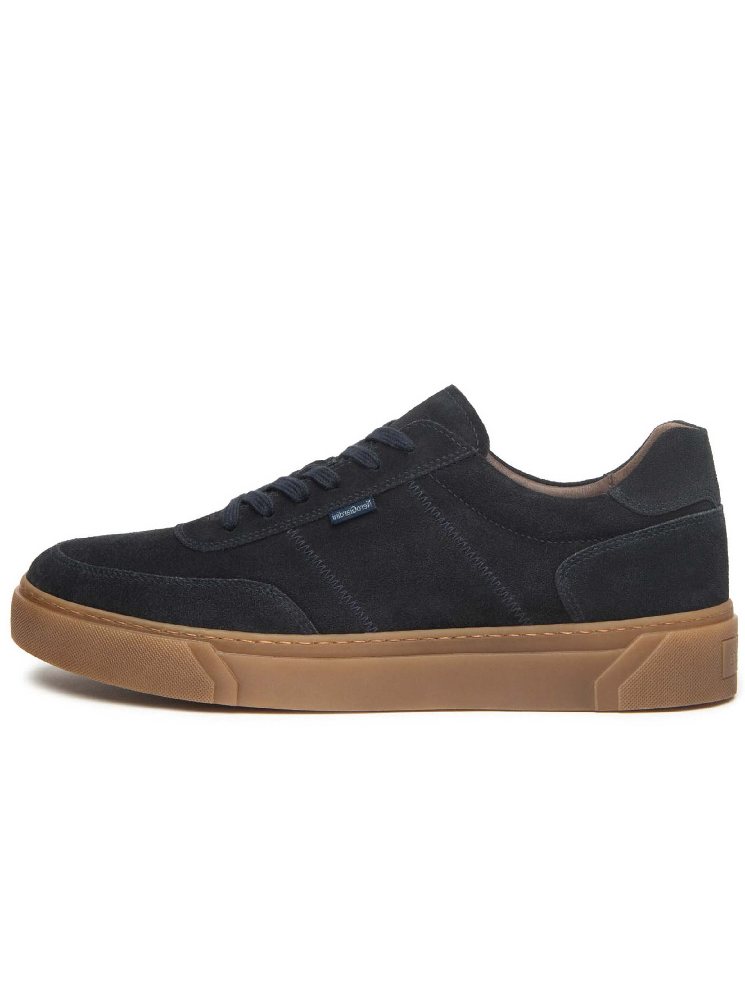 Baskets basses 'Arold' Nero Giardini en bleu : devant