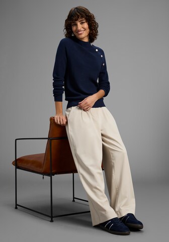 LAURA SCOTT Sweater in Blue