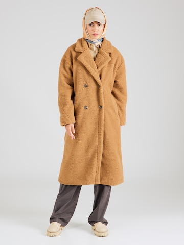 Manteau d’hiver 'DOFI' SISTERS POINT en beige : devant