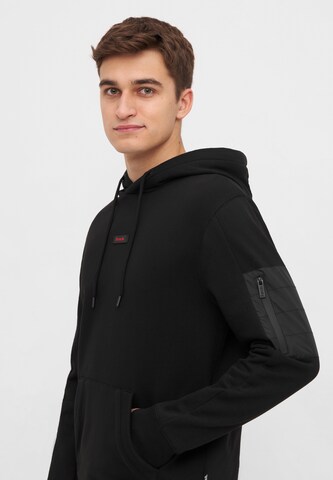 BENCH Sweatshirt in Schwarz