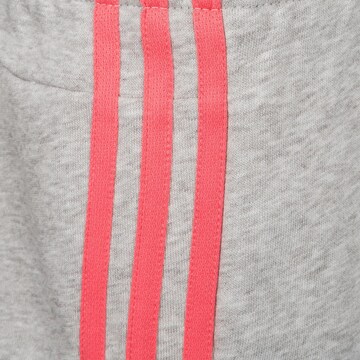 ADIDAS PERFORMANCE Regular Sweatshorts in Grau