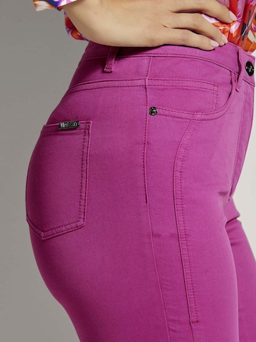 MADELEINE Skinny Jeans in Roze