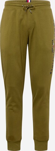 Pantaloni de la TOMMY HILFIGER pe verde: față