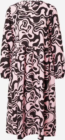 Monki Платье в Ярко-розовый: спереди