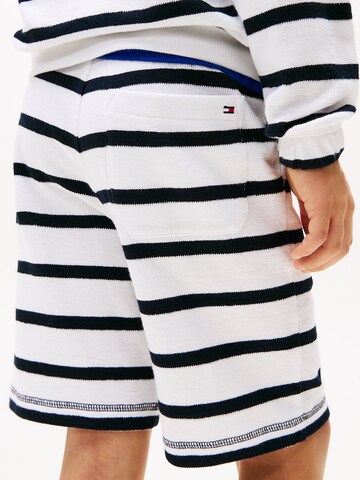 TOMMY HILFIGER Regular Trousers in White