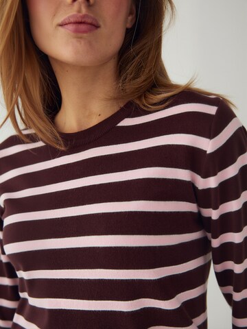 Noella Pullover ' N-Muna ' i brun: forside