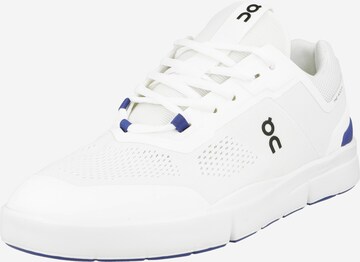 On Running Shoes 'THE ROGER Spin' in White: front