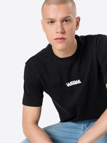 WAWWA Shirt in Schwarz