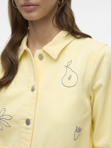 Veste mi-saison 'VILJA' VERO MODA en jaune